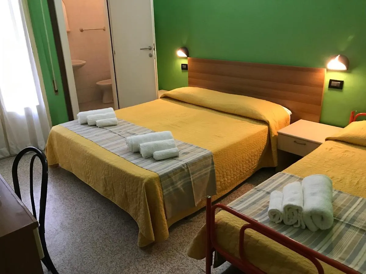 Hotel Berna 리미니